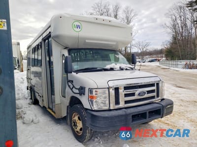 2019 FORD ECONOLINE E350 SUPER DUTY CUTAWAY VAN 1FDEE3F64KDC25971 - główne zdjęcie licytacji z USA - miniatura