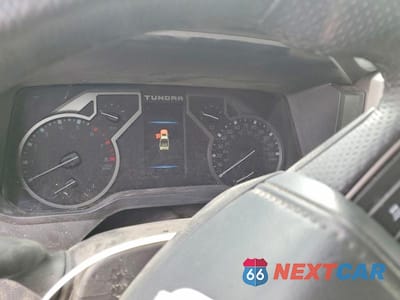 Zdjęcie 9 z 11 samochodu: 2025 TOYOTA TUNDRA CREWMAX SR5 VIN:5TFLA5EC1SX037837 - miniatura