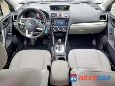 Zdjęcie 8 z 13 samochodu: 2017 SUBARU FORESTER 2.5I PREMIUM VIN:JF2SJAEC5HH496507 - miniatura