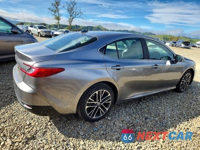 Trzecie zdjęcie samochodu z tyłu: 2025 TOYOTA CAMRY XLE VIN:4T1DAACK1SU582313 - miniatura