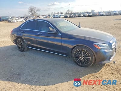 Czwarte zdjęcie samochodu z boku: 2020 MERCEDES-BENZ C 300 VIN:55SWF8DB4LU329968 - miniatura
