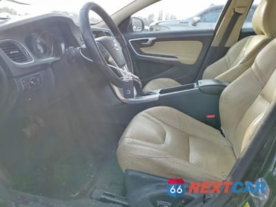 Zdjęcie 7 z 12 samochodu: 2017 VOLVO S60 DYNAMIC VIN:YV140MTL2H2420285 - miniatura