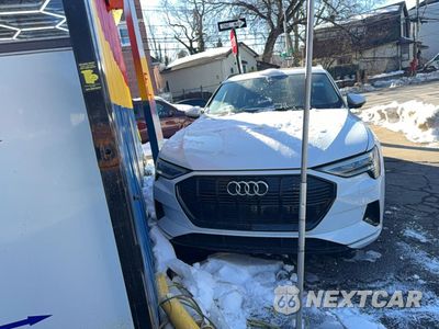 2021 AUDI E-TRON PREMIUM PLUS WA1LAAGE1MB011692 - główne zdjęcie licytacji z USA - miniatura