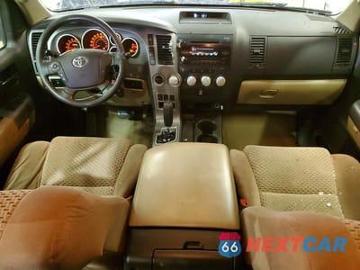 Zdjęcie 8 z 12 samochodu: 2010 TOYOTA TUNDRA GRADE VIN:5TFUY5F12AX133908 - miniatura
