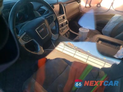 Zdjęcie 8 z 12 samochodu: 2017 GMC YUKON XL K1500 SLT VIN:1GKS2GKC1HR156837 - miniatura