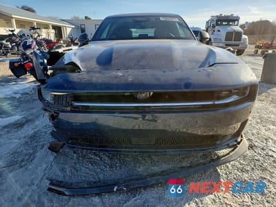 Piąte zdjęcie samochodu w środku: 2024 DODGE CHARGER DAYTONA R/T VIN:2C3CDBCK8RR193998 - miniatura