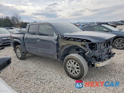 Czwarte zdjęcie samochodu z boku: 2024 TOYOTA TACOMA DOUBLE CAB VIN:3TMLB5JN7RM008721 - miniatura