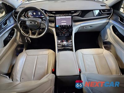 Zdjęcie 8 z 13 samochodu: 2023 JEEP GRAND CHEROKEE OVERLAND VIN:1C4RJHDG7P8721972 - miniatura