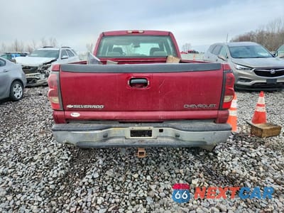 Zdjęcie 7 z 13 samochodu: 2005 CHEVROLET SILVERADO K2500 HEAVY DUTY VIN:1GCHK23UX5F894021 - miniatura