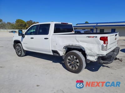 Drugie zdjęcie samochodu z przodu: 2025 CHEVROLET SILVERADO K2500 CUSTOM VIN:1GC4KME76SF366523 - miniatura