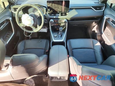 Zdjęcie 8 z 13 samochodu: 2024 TOYOTA RAV4 XSE VIN:JTME6RFV1RJ051395 - miniatura
