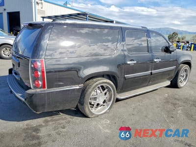 Trzecie zdjęcie samochodu z tyłu: 2008 GMC YUKON XL DENALI VIN:1GKFK66898J246219 - miniatura