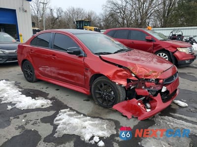 Czwarte zdjęcie samochodu z boku: 2017 MITSUBISHI LANCER ES VIN:JA32U2FU0HU014115 - miniatura