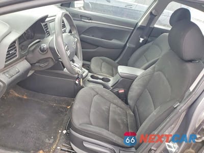 Zdjęcie 7 z 12 samochodu: 2019 HYUNDAI ELANTRA SE VIN:5NPD74LF4KH401223 - miniatura