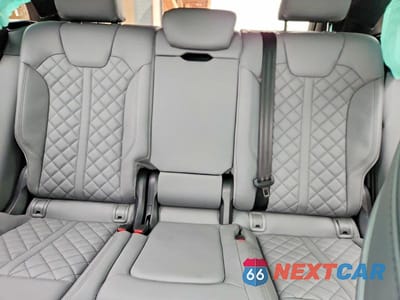 Zdjęcie 10 z 12 samochodu: 2025 AUDI SQ5 PREMIUM PLUS VIN:WA1B4AFY6S2015023 - miniatura