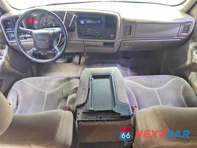 Zdjęcie 8 z 11 samochodu: 2001 GMC NEW SIERRA C1500 VIN:2GTEC19V211275585 - miniatura