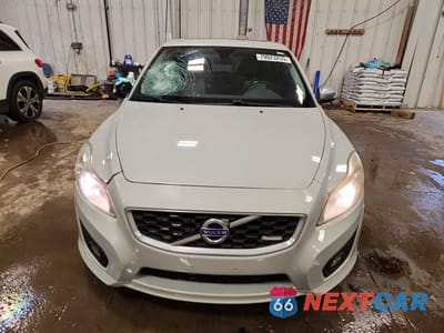 Piąte zdjęcie samochodu w środku: 2012 VOLVO C30 T5 VIN:YV1672MK6C2265411 - miniatura