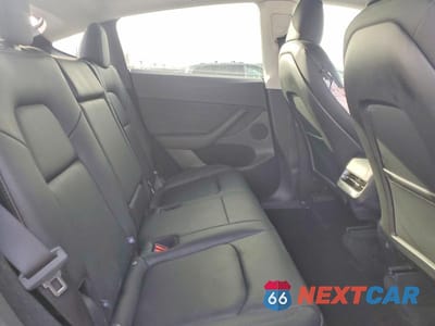 Zdjęcie 11 z 13 samochodu: 2025 TESLA MODEL Y VIN:7SAYGDEE4SF301324 - miniatura