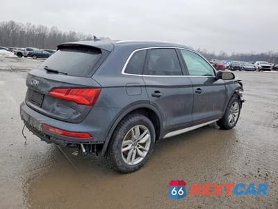 Trzecie zdjęcie samochodu z tyłu: 2020 AUDI Q5 PREMIUM VIN:WA1ANAFY1L2074037 - miniatura