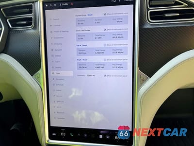 Zdjęcie 8 z 13 samochodu: 2016 TESLA MODEL S VIN:5YJSA1E28GF133929 - miniatura