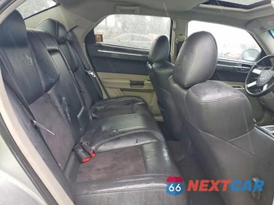 Zdjęcie 10 z 11 samochodu: 2006 CHRYSLER 300C SRT-8 VIN:2C3LA73W66H388752 - miniatura