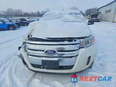 Piąte zdjęcie samochodu w środku: 2014 FORD EDGE SE VIN:2FMDK4GCXEBB24040 - miniatura