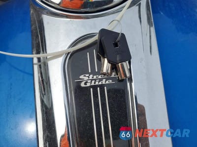 Zdjęcie 8 z 9 samochodu: 2018 HARLEY-DAVIDSON FLHX STREET GLIDE VIN:1HD1KBC15JB682540 - miniatura