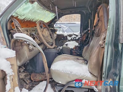 Zdjęcie 7 z 12 samochodu: 2012 CHEVROLET EXPRESS G2500 UTILITY / SERVICE VAN VIN:1GCWGGCA8C1200240 - miniatura