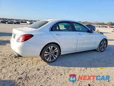 Trzecie zdjęcie samochodu z tyłu: 2021 MERCEDES-BENZ C 300 VIN:W1KWF8DB0MR644365 - miniatura