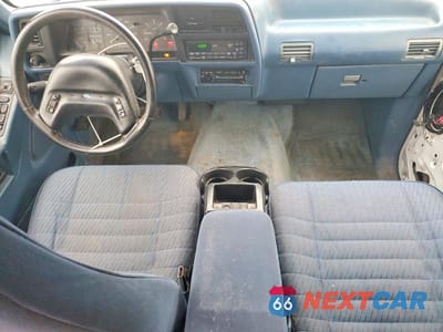 Zdjęcie 8 z 11 samochodu: 1994 FORD EXPLORER VIN:1FMDU34X7RUC50545 - miniatura