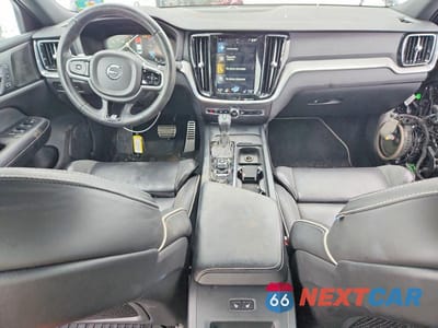 Zdjęcie 8 z 11 samochodu: 2019 VOLVO S60 T6 R-DESIGN VIN:7JRA22TM6KG003974 - miniatura