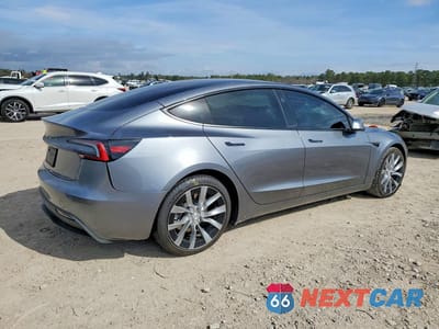 Trzecie zdjęcie samochodu z tyłu: 2024 TESLA MODEL 3 VIN:5YJ3E1EA9RF862198 - miniatura