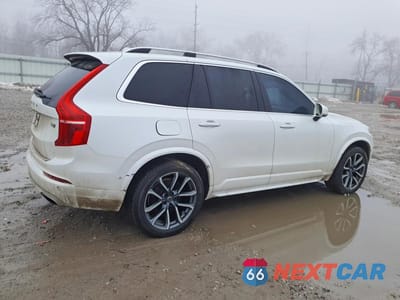 Trzecie zdjęcie samochodu z tyłu: 2017 VOLVO XC90 T6 VIN:YV4A22PK8H1116597 - miniatura