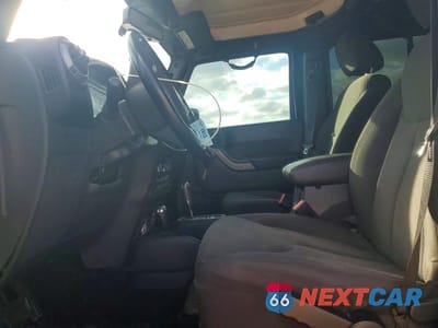 Zdjęcie 7 z 11 samochodu: 2016 JEEP WRANGLER UNLIMITED SPORT VIN:1C4BJWDG7GL286891 - miniatura