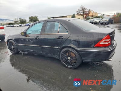 Drugie zdjęcie samochodu z przodu: 2004 MERCEDES-BENZ C 230K SPORT SEDAN VIN:WDBRF40J94A630636 - miniatura