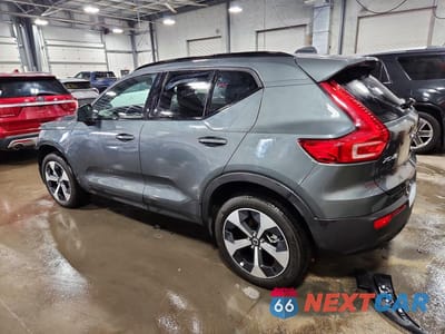 Drugie zdjęcie samochodu z przodu: 2026 VOLVO XC40 PLUS VIN:YV4L12UC3T2724880 - miniatura