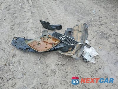 Zdjęcie 12 z 13 samochodu: 2006 LEXUS IS 350 BASE VIN:JTHBE262562003776 - miniatura