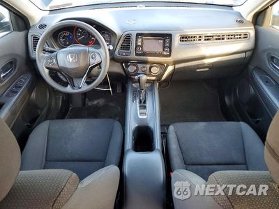 Zdjęcie 8 z 12 samochodu: 2019 HONDA HR-V LX VIN:3CZRU6H39KG708902 - miniatura