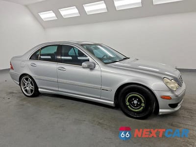 Czwarte zdjęcie samochodu z boku: 2007 MERCEDES-BENZ C 230 VIN:WDBRF52H17F854149 - miniatura