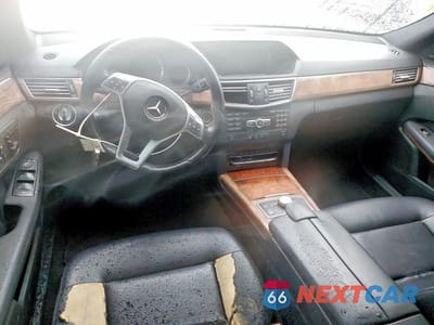 Zdjęcie 8 z 12 samochodu: 2013 MERCEDES-BENZ E 350 VIN:WDDHF5KBXDA691248 - miniatura