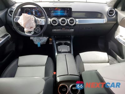 Zdjęcie 8 z 14 samochodu: 2023 MERCEDES-BENZ GLB 250 4MATIC VIN:W1N4M4HB6PW280493 - miniatura