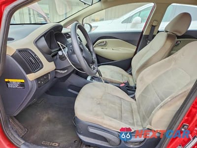Zdjęcie 7 z 12 samochodu: 2015 KIA RIO LX VIN:KNADM4A37F6464847 - miniatura