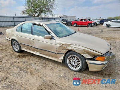 Czwarte zdjęcie samochodu z boku: 1999 BMW 528 I AUTOMATIC VIN:WBADM6337XBY31991 - miniatura