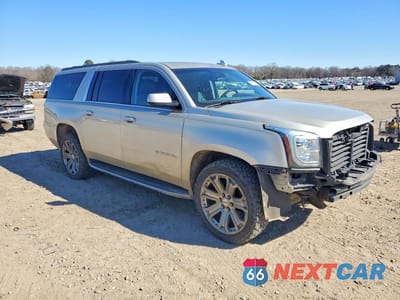 Czwarte zdjęcie samochodu z boku: 2017 GMC YUKON XL K1500 SLT VIN:1GKS2GKCXHR195491 - miniatura