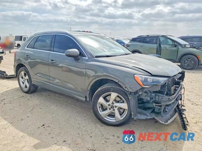 Czwarte zdjęcie samochodu z boku: 2021 AUDI Q3 PREMIUM 40 VIN:WA1AUCF35M1153530 - miniatura