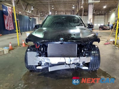 Piąte zdjęcie samochodu w środku: 2026 BMW X5 M COMPETITION VIN:5YM13ET02T9108597 - miniatura