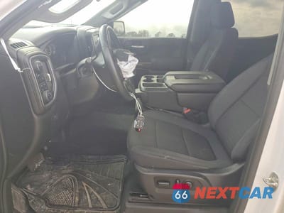 Zdjęcie 7 z 11 samochodu: 2020 CHEVROLET SILVERADO K1500 RST VIN:1GCUYEED4LZ342165 - miniatura