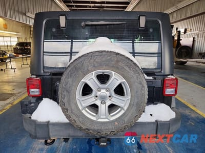 Zdjęcie 6 z 12 samochodu: 2018 JEEP WRANGLER UNLIMITED SPORT VIN:1C4BJWDG5JL911392 - miniatura