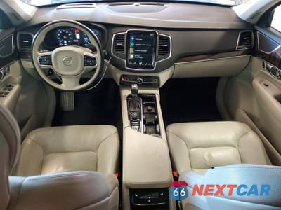Zdjęcie 8 z 12 samochodu: 2019 VOLVO XC90 T6 MOMENTUM VIN:YV4A22PK5K1490303 - miniatura