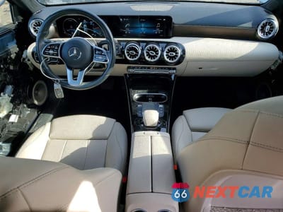 Zdjęcie 8 z 13 samochodu: 2021 MERCEDES-BENZ A 220 4MATIC VIN:W1K3G4FB5MJ297880 - miniatura